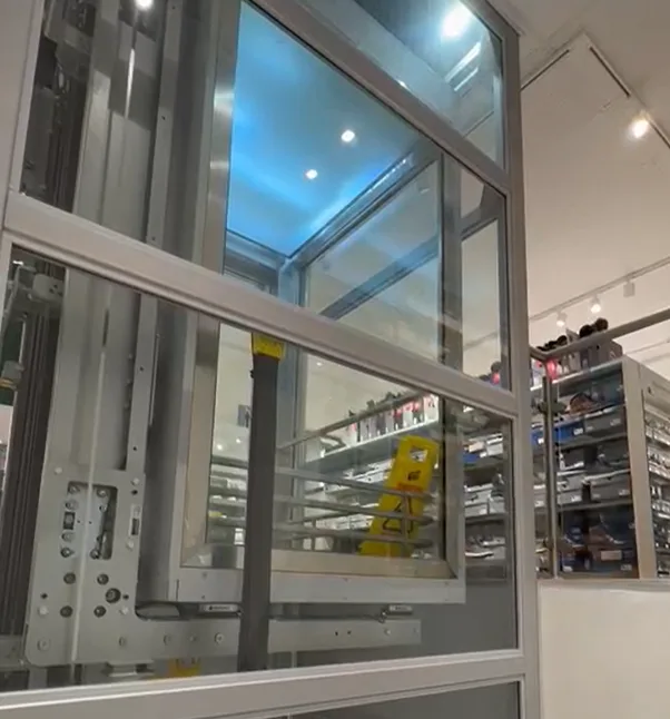 Glass Lift